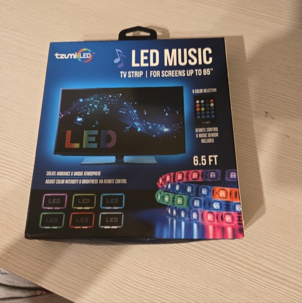 LumaStrip Peel & Stick LED Lights USB Powered 16 Color Options with Remote NIB